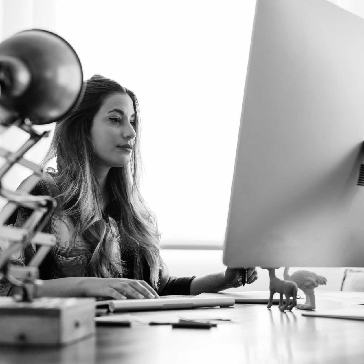 graphic-designer-squaredots-design